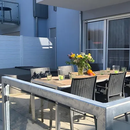 Semesterbostad Residenz Am See Fuer 18 Personen